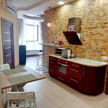 Apartment On Fratsuzsky Bulvar โอเดสซา ภายนอก รูปภาพ